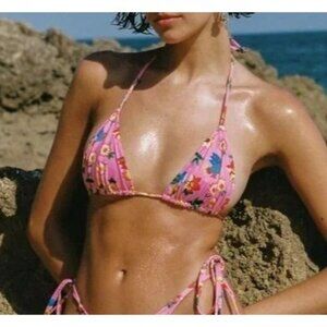 Tea You Demi Bikini Top in Pink Plumeria